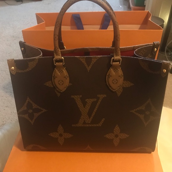 💕SOLD-Louis Vuitton Reverse Monogram Onthego MM - Picture 6 of 16